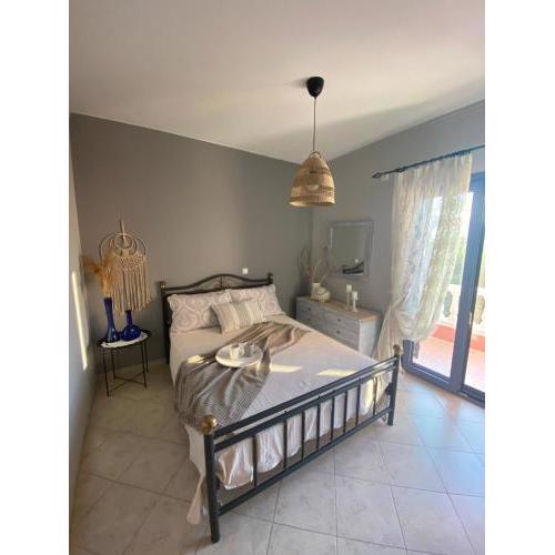 Kalina's Beach House near Nafpaktos