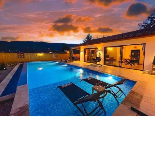 Kalkan Sarıbelen’de 2+1 Müstakil Villa