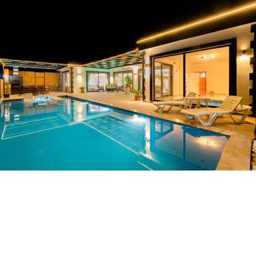 Kalkanda Hamam Sauna ve Jakuzili Villa Golf