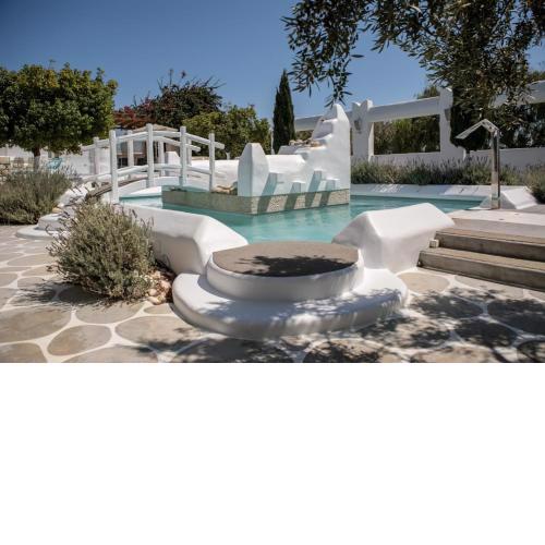 Kallos Villas & Suites