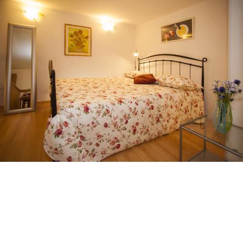 Kamenita Apartment