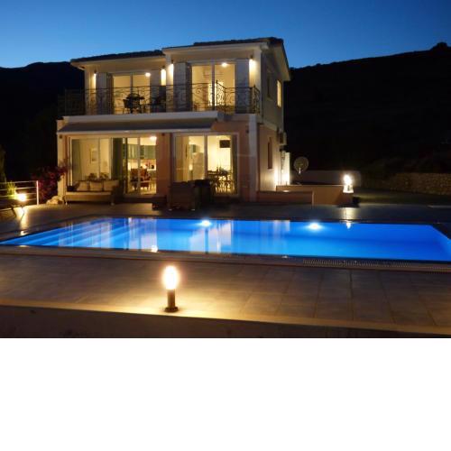 Kanfis villa with panoramic view