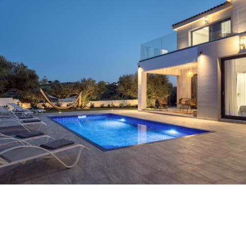 Kapodistria Luxury Villas