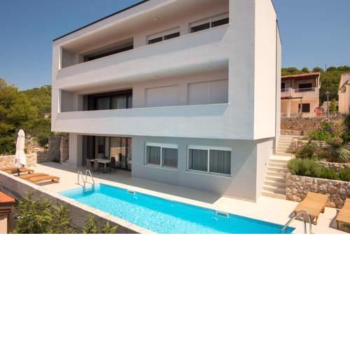 Kaprije: White Rock House