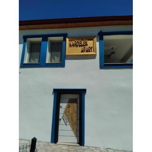 KARDELEN apart