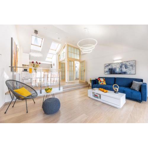 Karlova Old Town Apartments