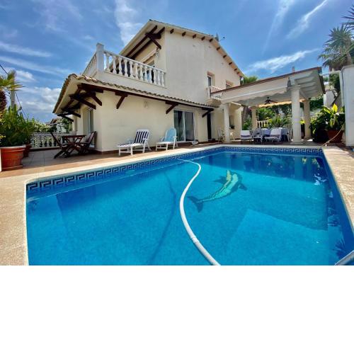 Karma Villa with views by HLCLUB Agency