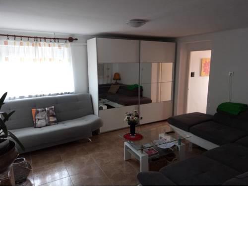 Karos Centrál Apartmanház