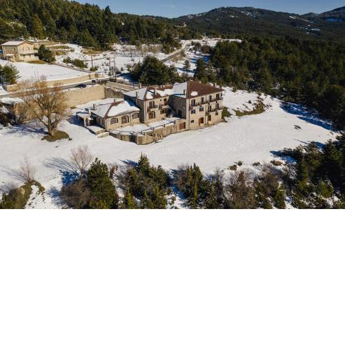 Karyatis Resort