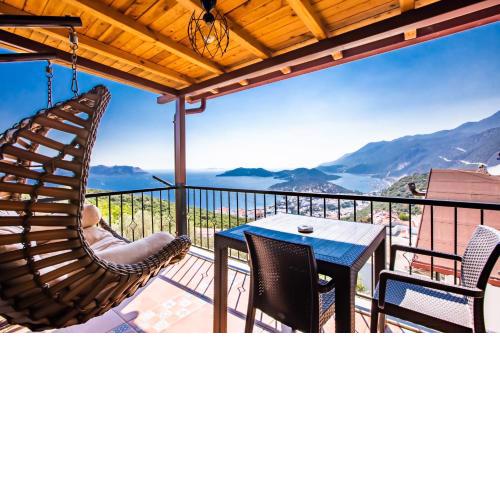 Kaş da deniz manzaralı Belinay Suit Apart
