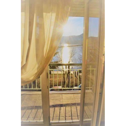 Kastoria apartment μπροστά στη λίμνη στο κέντρο