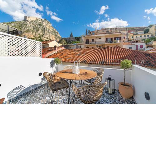 Kastro Residence