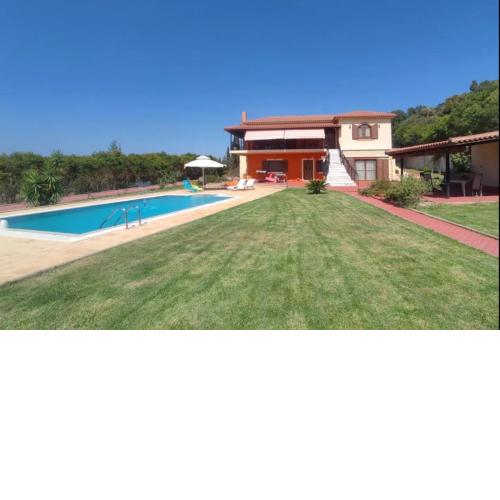 Kastro Villa with pool in Kyllini, Peloponnese