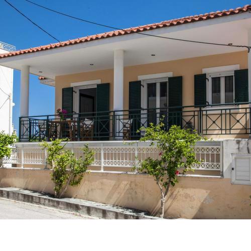 Kefalonia, Lixouri family friendly house & parking