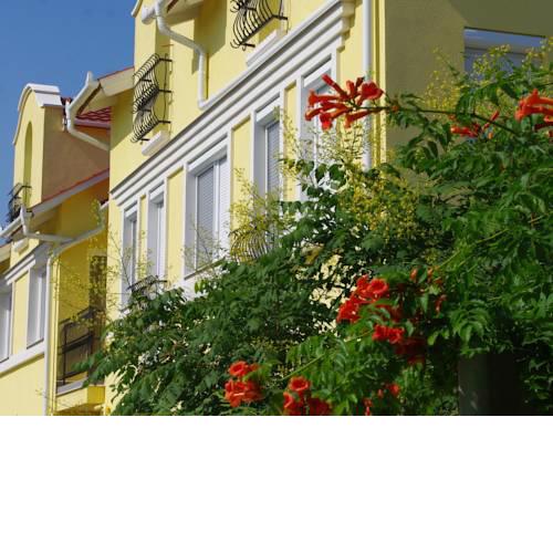 Keller Torony Apartman