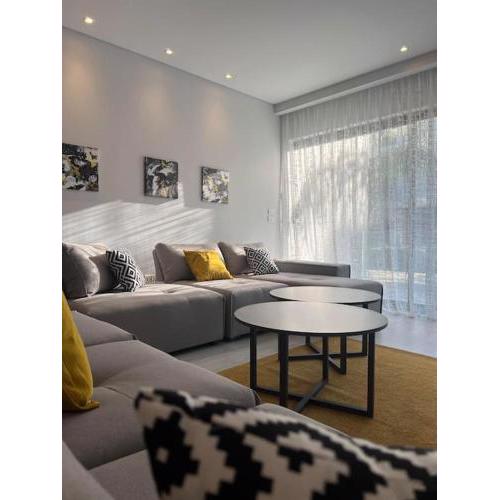 Kennah at Lake View Residence
