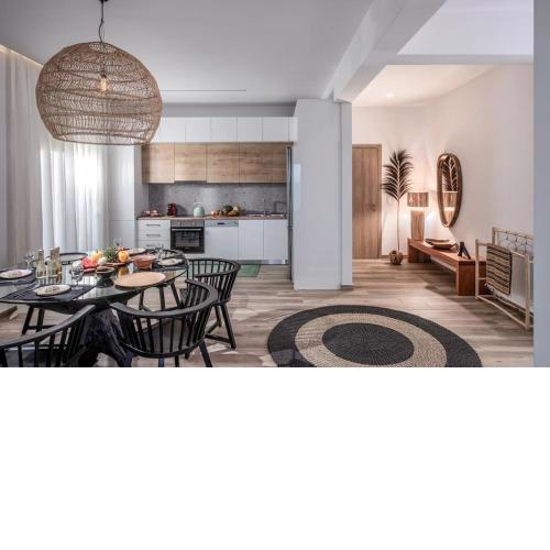 Khroma Luxury Suite 3- Beach front apartment