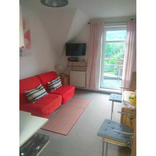 Kids friendly and panoramatic, overseeing an easy ski slope