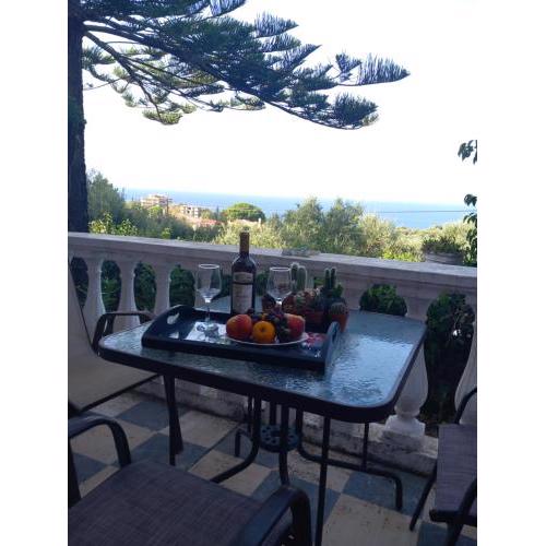 kiklamina sea view apartment