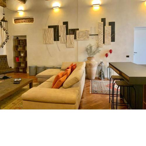 Kindness art apartment in historic center