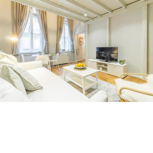 King93 Apartment In Central Budapest.