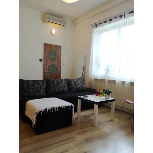 Kins Place Apartment
