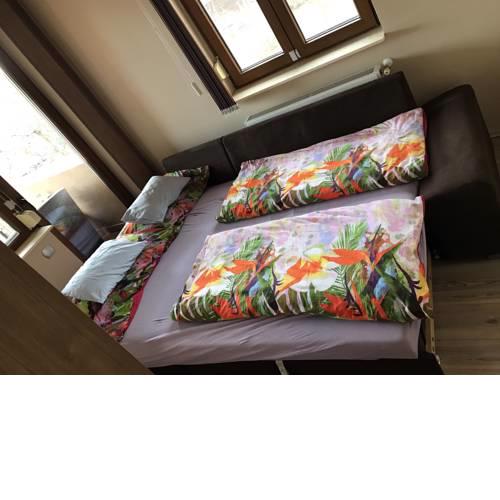 Kira Apartman