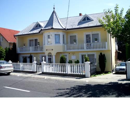 Kis Apartmanház