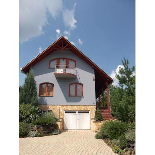 Klára Apartmanház