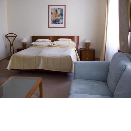 Klub Hotel