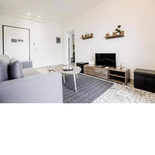 KNL luxury apartment by homebrain