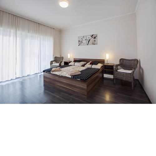 Kocsis Apartman és Camping