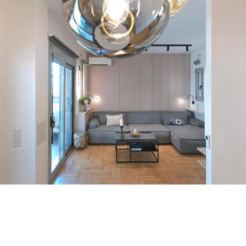 Kolonaki Unique Luxurious Apartment