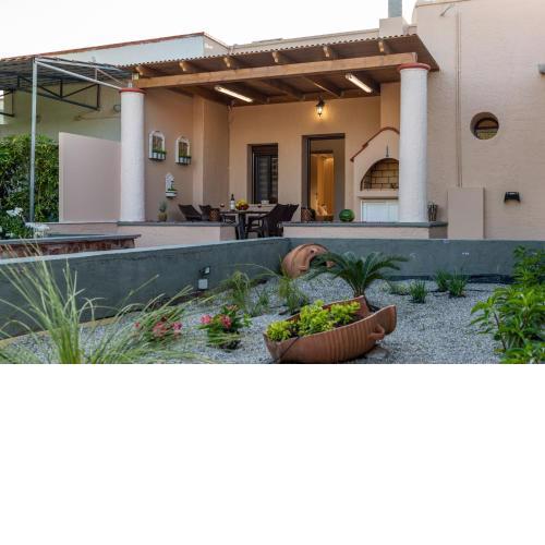 Kolymbia memories house