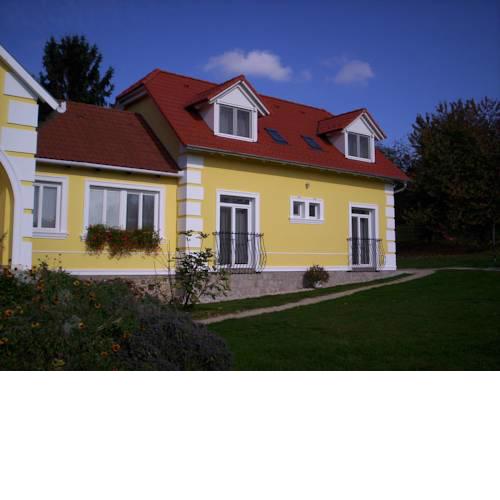 Kondics Apartmanház