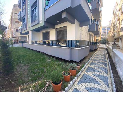 KÖRFEZİN KALBİ AKÇAY KORDON'DA 1+1 KİRALIK EFSANE DAİRE