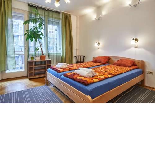 Korosy10 Allee Apartment