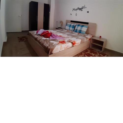 kosta's apartment 2