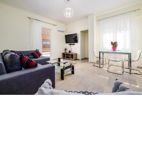 Koukaki Apartment