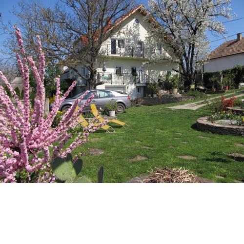 Kővirág Apartman
