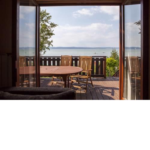Közvetlen Balaton parti apartman