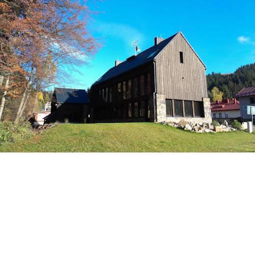 Krakonošova Dílna "WOODHAUS"