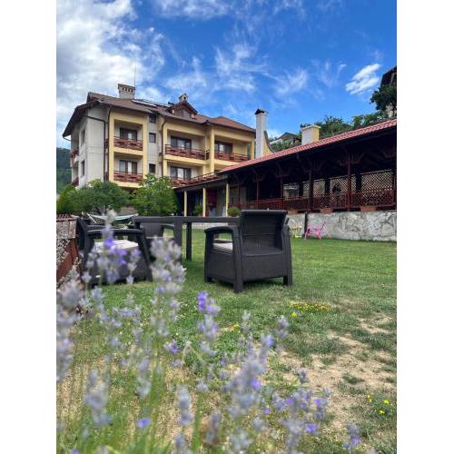 Kris Guest House