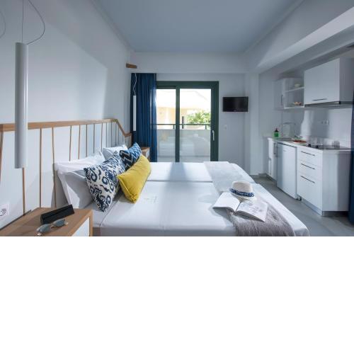 Kristalli Hotel Apartments