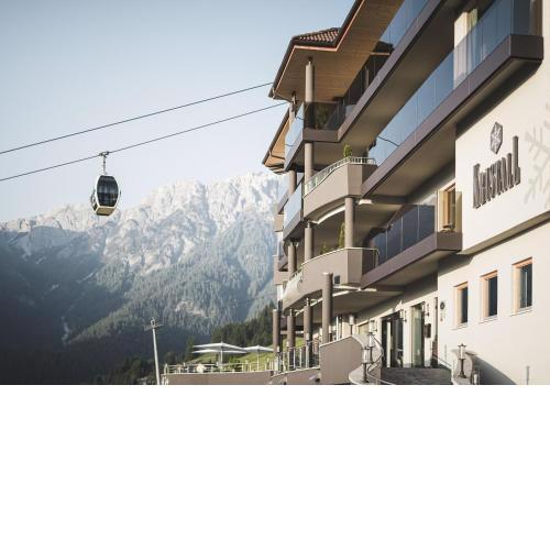 Kronplatz-Resort Hotel Kristall