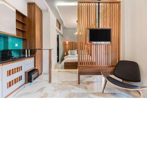 Ksquared, Nilie Hospitality MGMT
