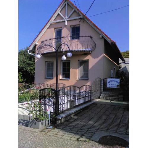 Kulcsos ház/apartman