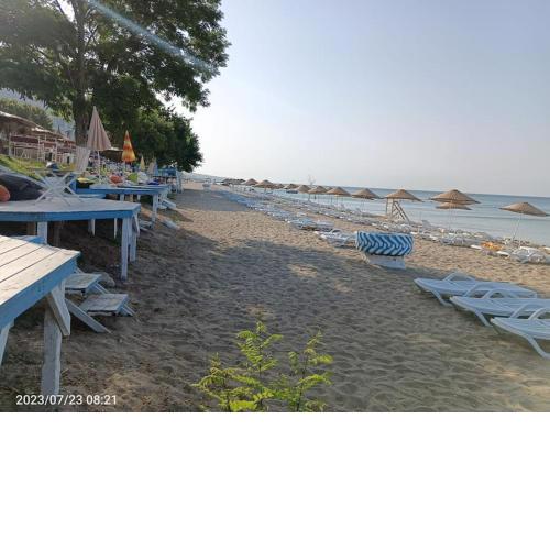Kumburgaz Sahilde, Sitede, Konforlu, Manzaralı Klimalı Daire