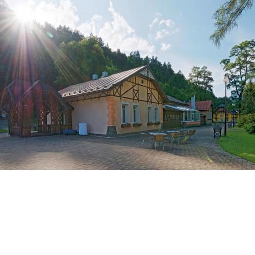 Kúpeľné domčeky - KÚPELE ČERVENÝ KLÁŠTOR Smerdžonka