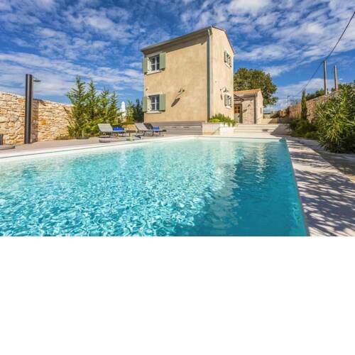 Kurili Villa Sleeps 7 Pool Air Con WiFi
